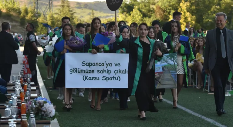 Sakarya Uygulamalı Bilimler Üniversitesi, 3 bin 450 öğrencisini mezun etti