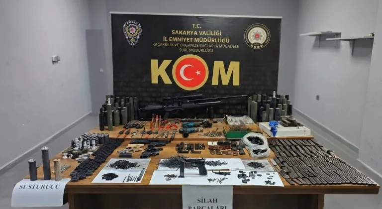 Sakarya'da silah yapımında kullanılan 1566 malzeme ele geçirildi