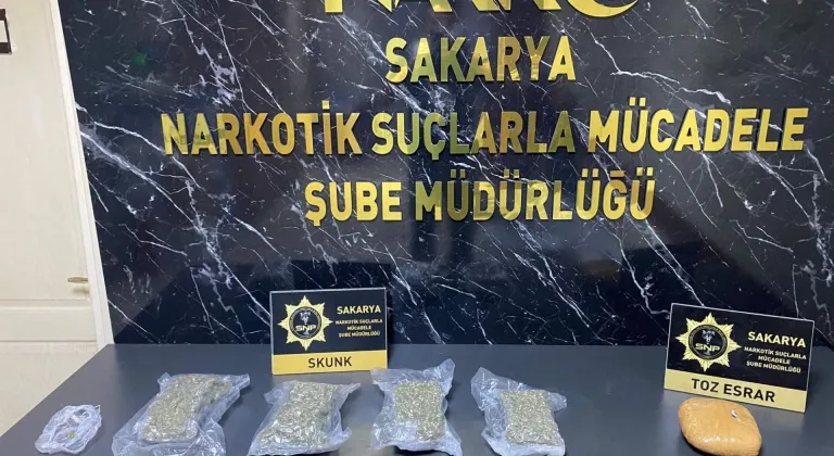 Sakarya'da uyuşturucu operasyonunda gözaltına alınan 3 şüpheli tutuklandı