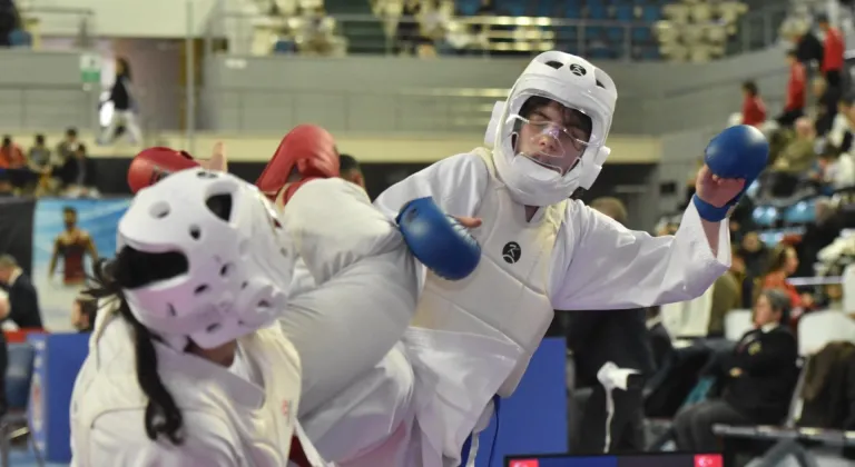 Sakarya'daki "Türkiye Yıldızlar Karate Ligi" müsabakaları sona erdi