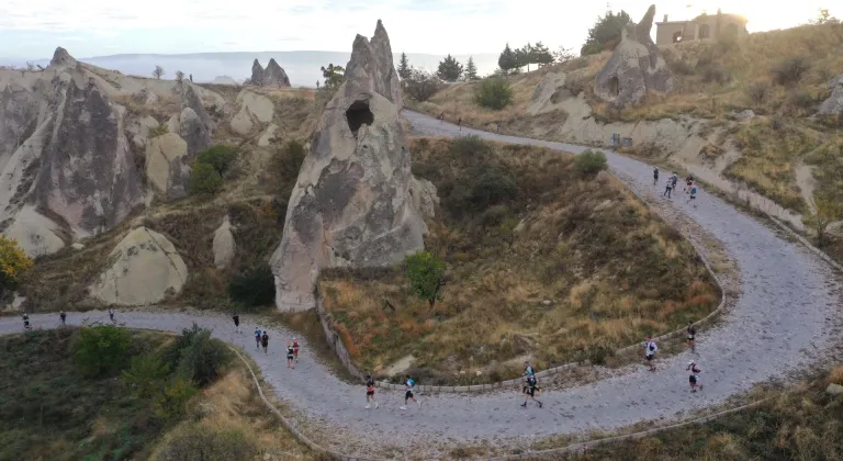 Salomon Kapadokya Ultra Trail Koşusu, 78 ülkeden sporcuların katılımıyla başladı