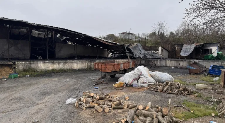 Samsun'da depoda çıkan yangın söndürüldü