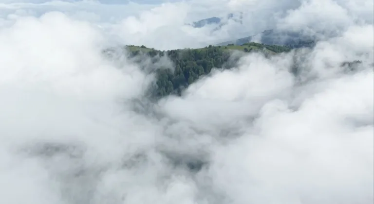 Samsun'da etkili olan sis dronla görüntülendi