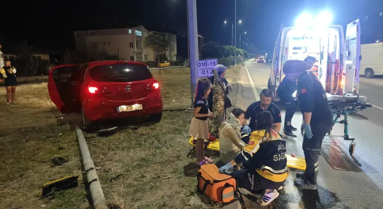 Samsun'da iki otomobilin çarpıştığı kazada 10 kişi yaralandı