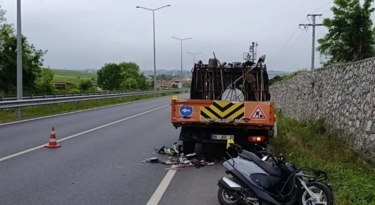 Samsun'da kamyonete arkadan çarpan motosikletin sürücüsü öldü