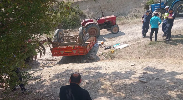 Samsun'da traktör römorkunun devrildiği kazada 1 kişi öldü, 7 kişi yaralandı