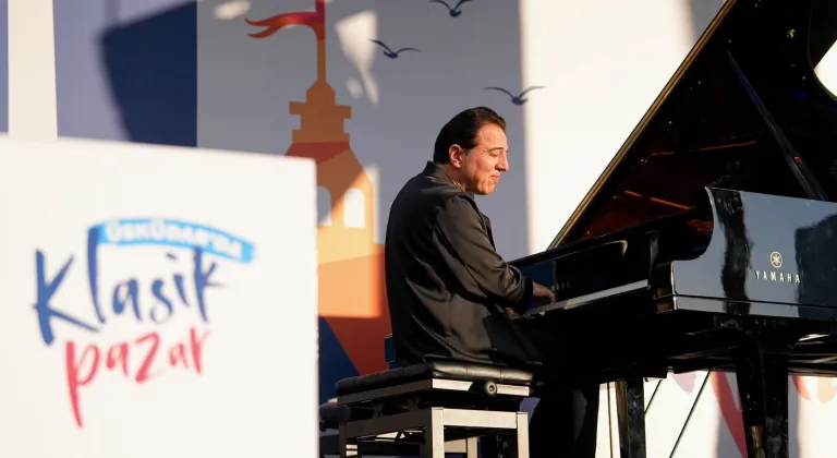 Sanatçı Fazıl Say, Üsküdar'ın "Klasik Pazar" konserlerinde müzikseverlerle buluştu