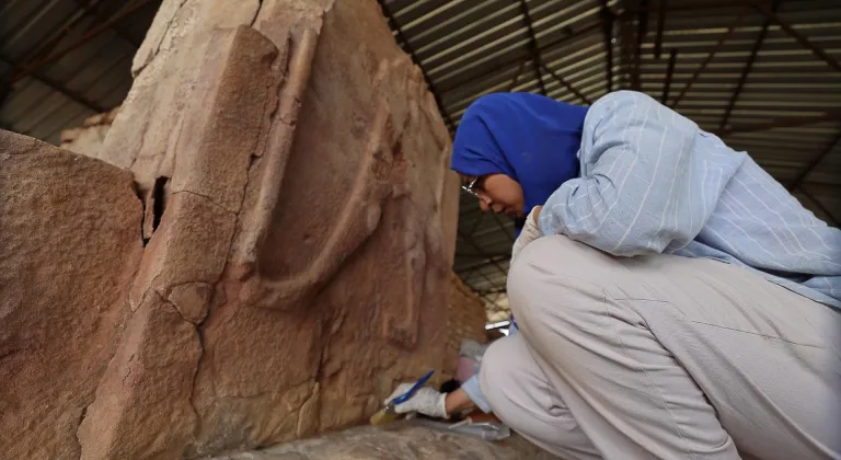 Şapinuva Antik Kenti'ndeki tarihi eserlerin onarımında Mısırlı restoratör de görev alıyor