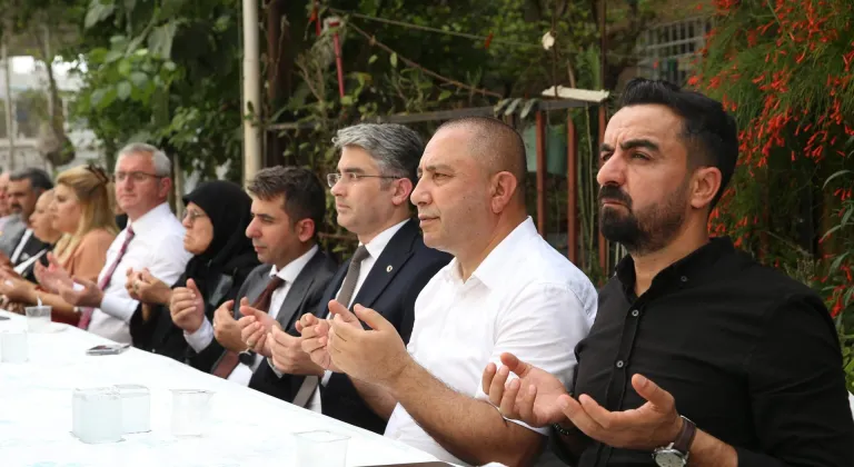 Şehit Başçavuş Ferhat Gedik, Hatay'daki mezarı başında anıldı