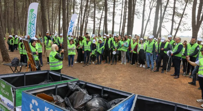 "Sıfır Atık ile Doğaya Saygı Duy" projesi kapsamında İstanbul'da çevre temizliği yapıldı