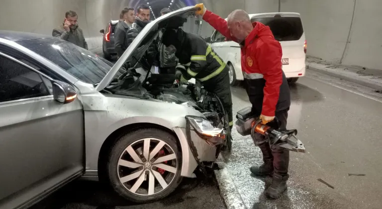 Şırnak'ta 3 aracın karıştığı kazada 1 kişi öldü, 7 kişi yaralandı