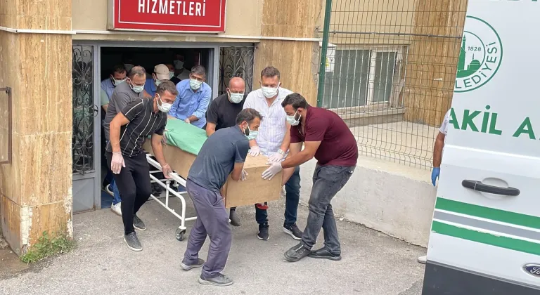 Sivas'ta KKKA hastalığı şüphesiyle tedavi gören kişi hayatını kaybetti