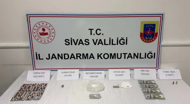 Sivas'ta uyuşturucu operasyonunda yakalanan 3 zanlı tutuklandı