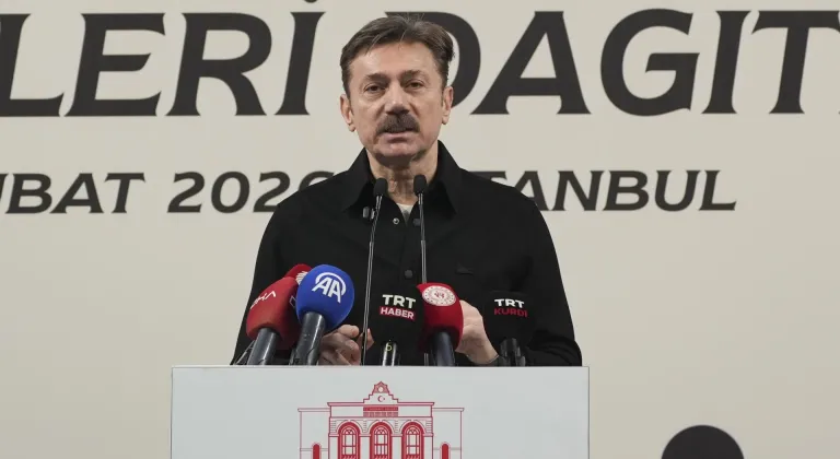 Spor Şehri İstanbul Projesi kapsamında spor malzemeleri dağıtıldı