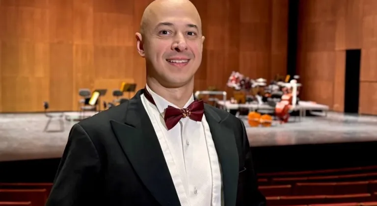 Strauss Philharmonie, AKM'de klasik müziği sahne gösterisiyle buluşturdu