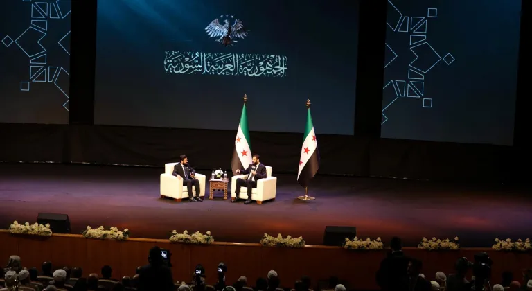 Suriye Cumhurbaşkanı Şara: "Yüzyıllardır süren fikri tartışmalara girecek lüksümüz yok"