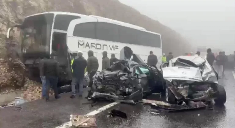 TAG Otoyolu’nda zincirleme kaza: Ölü ve yaralılar var