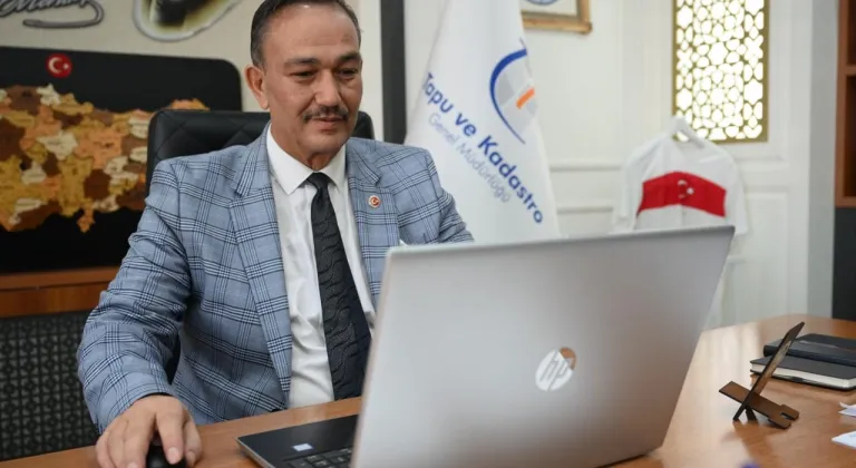 Tapu ve Kadastro Edirne Bölge Müdürü Akdemir, AA'nın "Yılın Kareleri" oylamasına katıldı