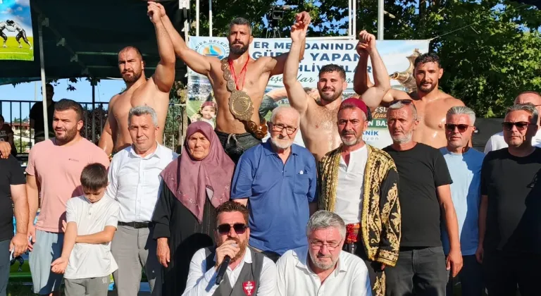 Tarihi Namazgah Yağlı Pehlivan Güreşleri'nde başpehlivanlığı Seçkin Duman kazandı