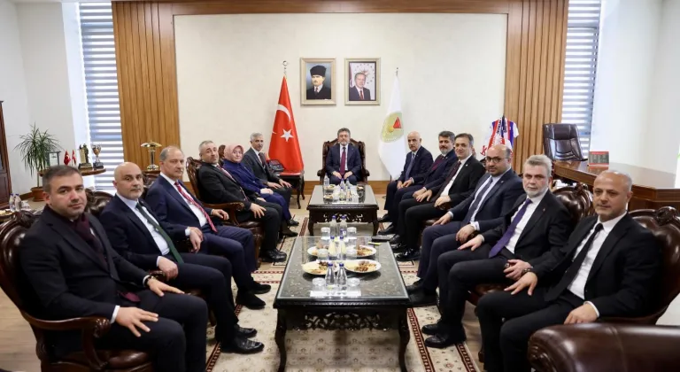 Tarım ve Orman Bakanı Yumaklı, Kahramanmaraş'ta ziyaretlerde bulundu