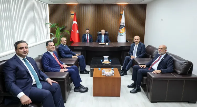 TBMM Başkanı Kurtulmuş, Batman Barosunu ziyaret etti