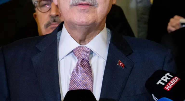TBMM Başkanı Kurtulmuş: "Bu başarı sadece bir partinin değil,Türkiye'nin başarısıdır. Dikkatle, titizlikle süreci takip edeceğiz. Milletçe süreci sahiplendiğimizi ortaya koyacağız"