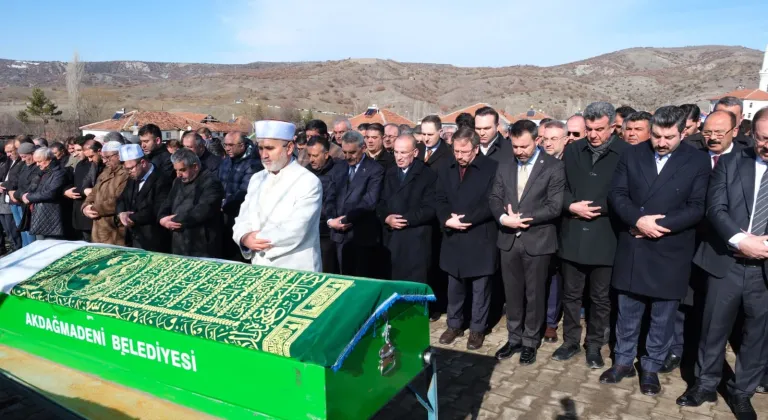 TBMM Başkanvekili Bozdağ, Yozgat'ta kayınvalidesi Yeter Dinç'in cenaze törenine katıldı