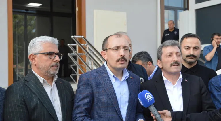 TBMM Plan ve Bütçe Komisyonu Başkanı Muş, sel yaşanan Havza'da incelemede bulundu: