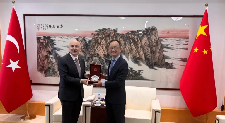 TBMM Ulaştırma ve Turizm Komisyonu Başkanı Karaismailoğlu'ndan Çin'in Ankara Büyükelçisi Jiang'a ziyaret: