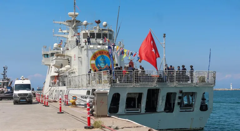 TCG Karpaz ve TCSG Yaşam gemileri Hatay'da ziyarete açıldı