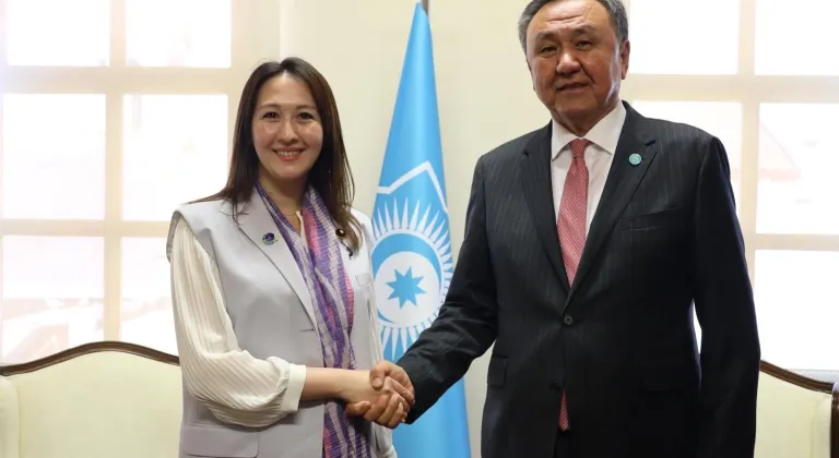 TDT Genel Sekreteri Ömüraliyev, Japonya Dışişleri Bakan Yardımcısı Arfiya ile İstanbul'da görüştü