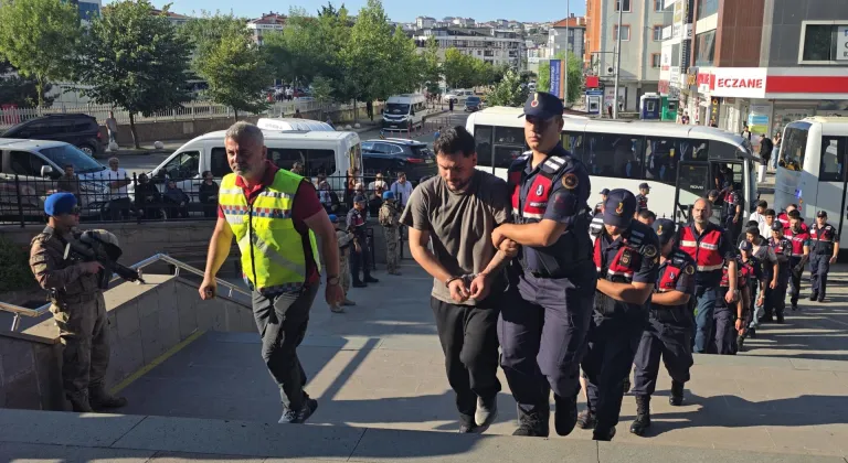 Tekirdağ merkezli yasa dışı bahis operasyonunda gözaltına alınan 26 şüpheli adliyede