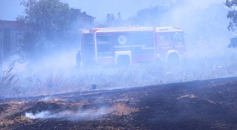 Tekirdağ'da çıkan anız yangınında 100 dekar tarım arazisi zarar gördü