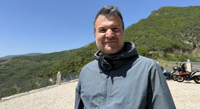 Tekirdağ'da göç eden pelikanlar güzel görüntüler oluşturdu