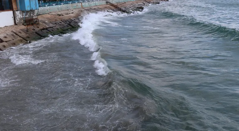 Tekirdağ'da poyraz deniz ulaşımını olumsuz etkiliyor