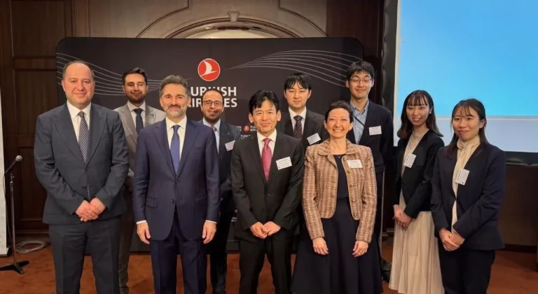 THY yönetimi Tokyo'da uluslararası yatırımcılarla buluştu
