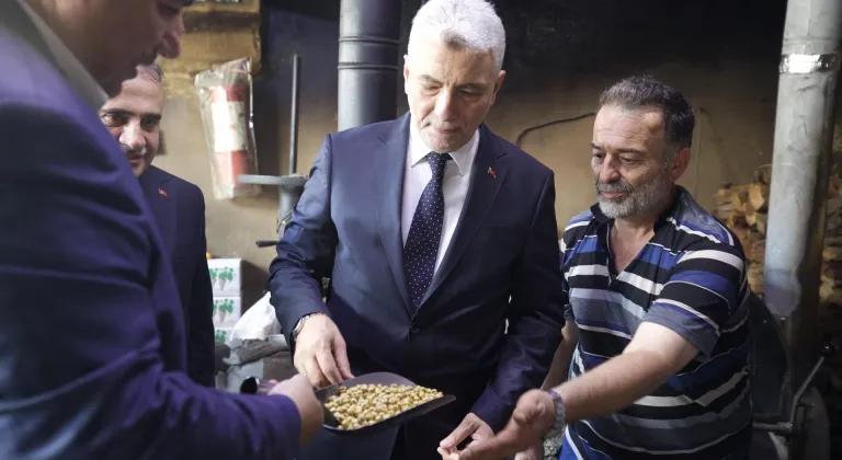 Ticaret Bakanı Bolat, Çorum'da ziyaretlerde bulundu