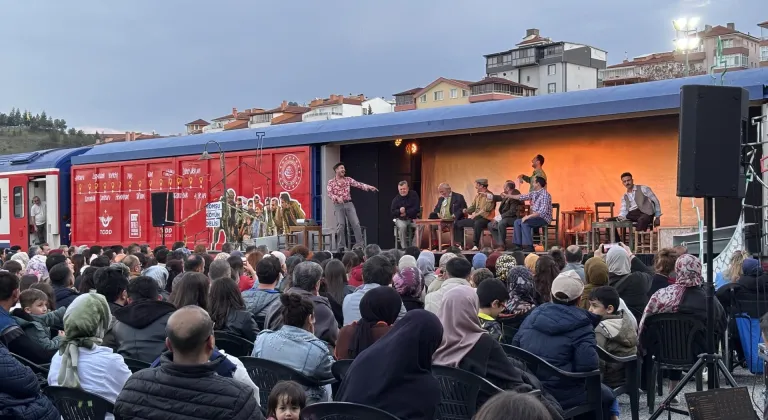 "Tiyatro Treni" Çankırı'da sanatseverlerle buluştu