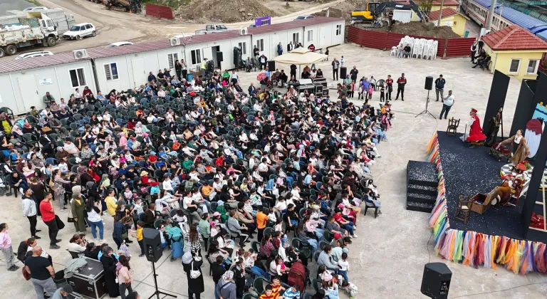 "Tiyatro Treni" Malatya'da izleyiciyle buluştu