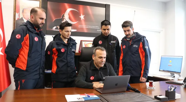 Trabzon'da AFAD ekipleri, AA'nın "Yılın Kareleri" oylamasına katıldı