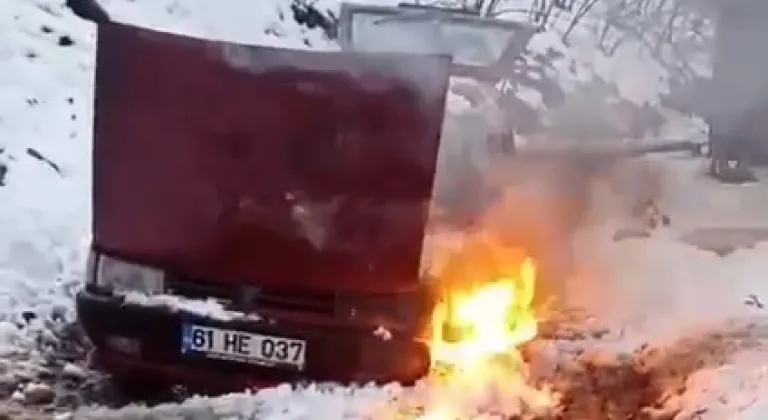 Trabzon'da seyir halindeki otomobilde çıkan yangın söndürüldü