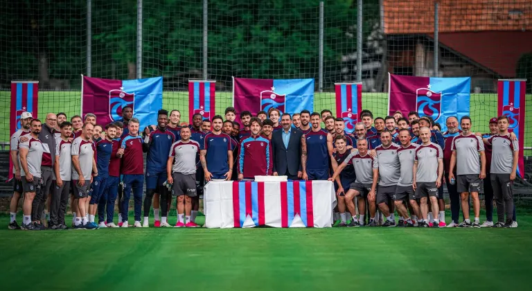 Trabzonspor kulübün 59. kuruluş yıl dönümünü Avusturya kampında kutladı