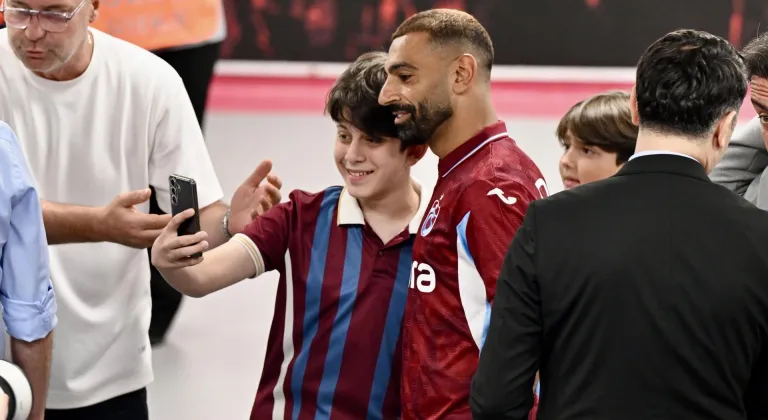 Trabzonspor, Muhammed Salah için imza töreni düzenledi