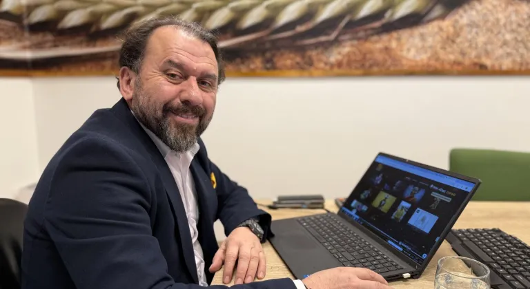 Trakya Tohumcular Derneği Başkanı Toruk, AA'nın "Yılın Kareleri" oylamasına katıldı