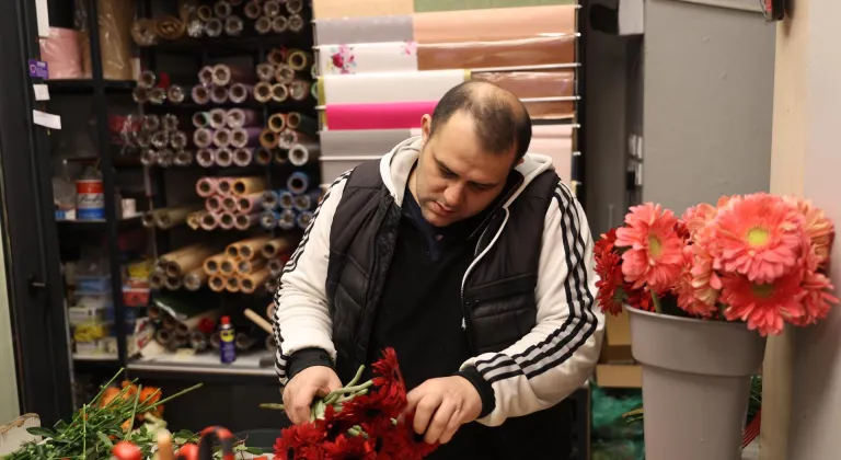 Trakya'da Sevgililer Günü yoğunluğu çiçekçilere yansıdı