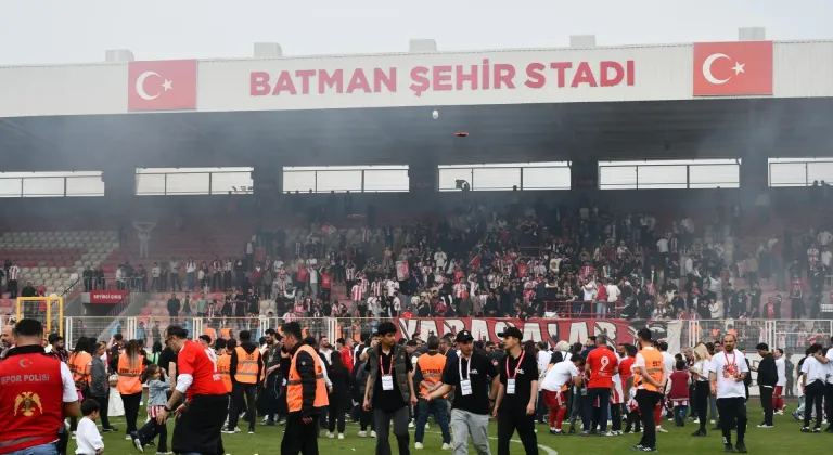 Trendyol 1. Lig'e yükselen Batman Petrolspor, kupasını aldı