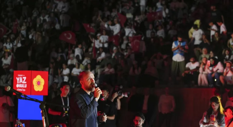 TÜGVA Yüksek İstişare Kurulu Üyesi Erdoğan, TÜGVA İzmir Yaz Okulları Final Programı'nda konuştu:
