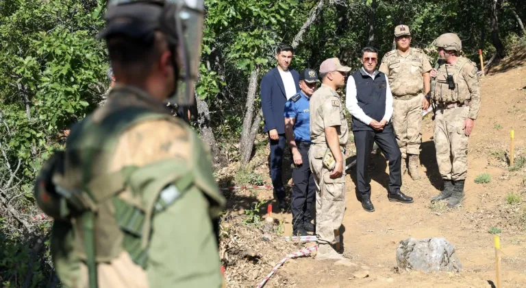 Tunceli Valisi Şefik Aygöl, mayın temizleme çalışmalarını inceledi: