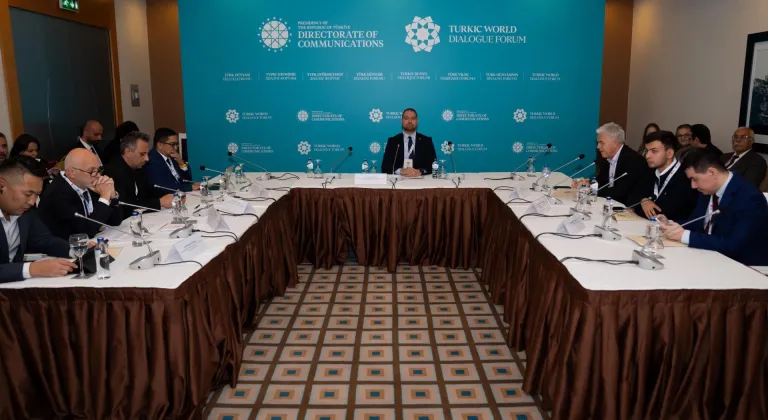 "Türk Dünyası Diyalog Forumu" kapsamında yapay zekanın sınamaları tartışıldı