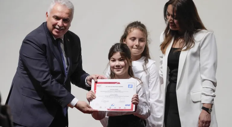 Türk Japon Vakfının "4. Afet Risk Azaltma Proje Yarışması"nda ödüller sahiplerine verildi